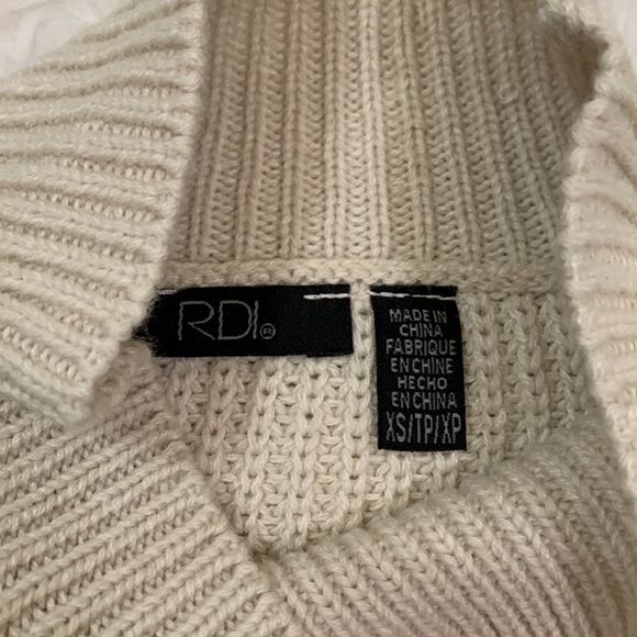 RDI oversized mock turtle neck kangaroo pocket straw string hemline tunic sweatr - Picture 5 of 8